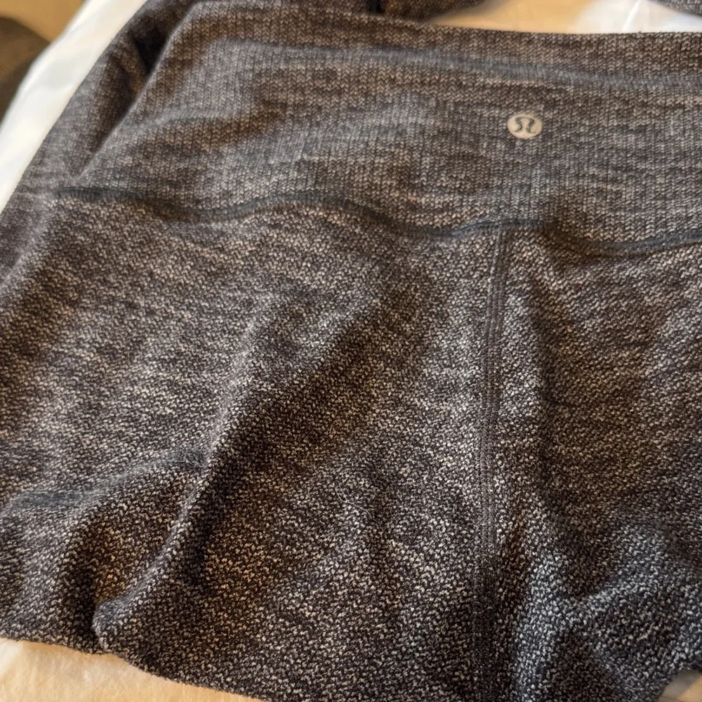 Lululemon Gray Athletic Leggings - Picture 2 of 8